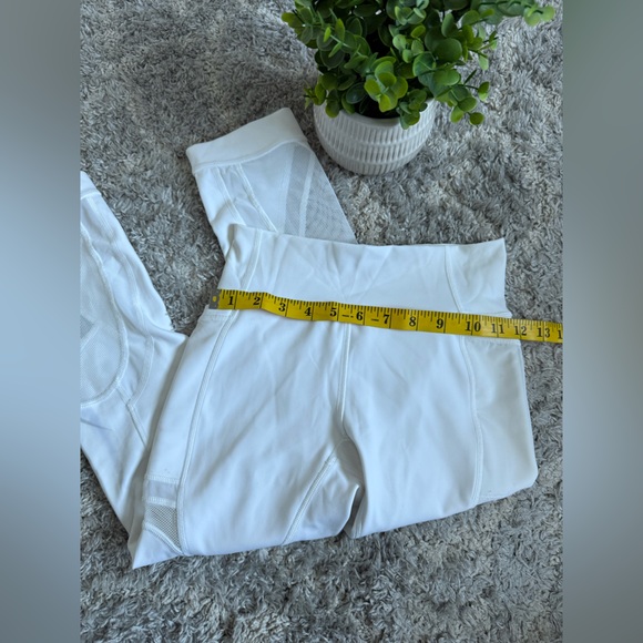 Lululemon Mesh Crop Leggings - Picture 4 of 11